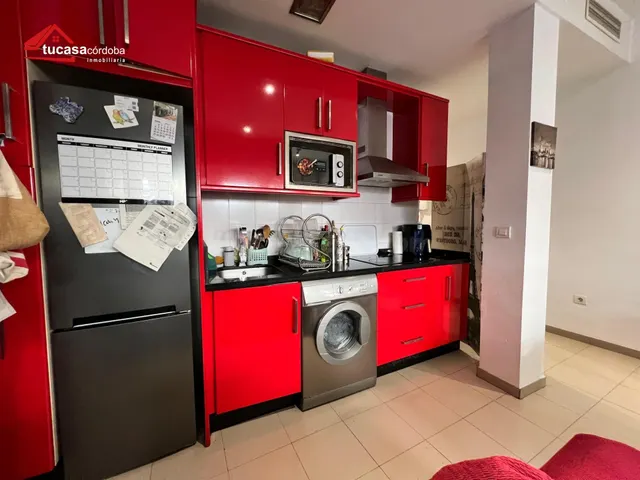 PLANTA BAJA JUNTO A RENFE | Patio Privado y Trastero de 20m2 - foto 4