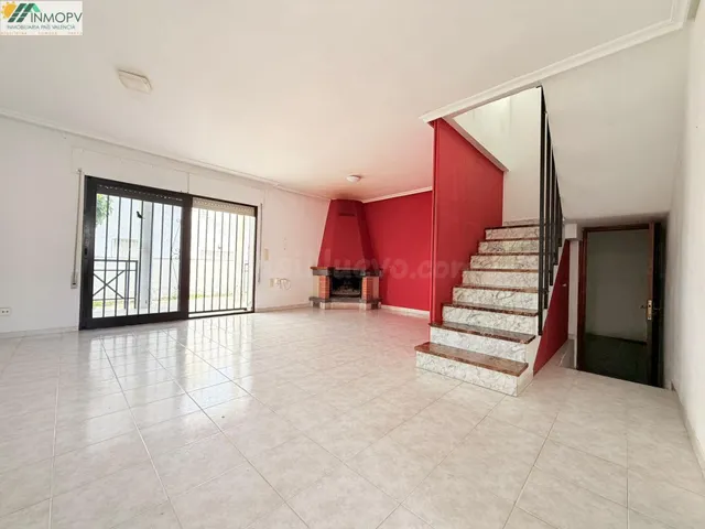 EN VENTA CASA ADOSADA PAREADA EN CALA PUNTAL! PRECISA DE REF - foto 5