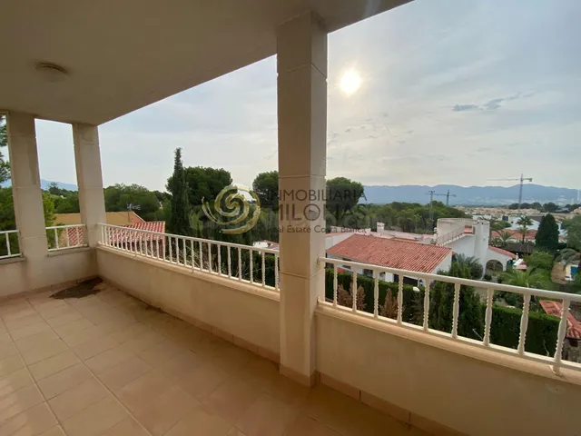 Casa independiente en la Nucia con piscina privada y vistas  - foto 4