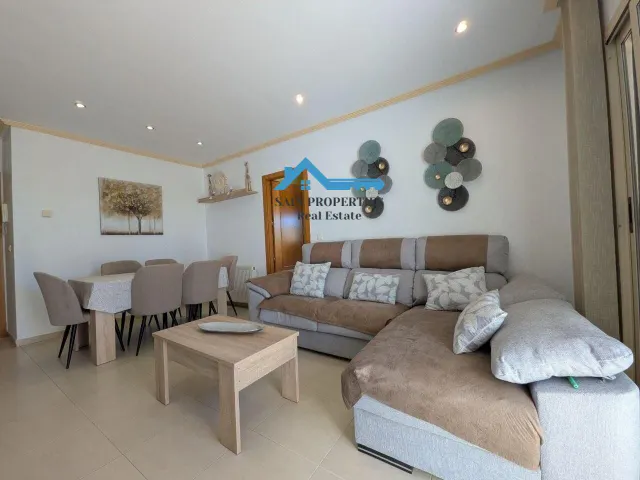 Amplio apartamento con gran terraza y piscina en Alfaz del Pi — 9