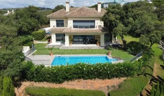 Fantastica villa en Altos de Valderrama Golf Club - Sotogran - foto 3