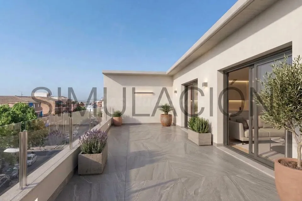 ÁTICO CÉNTRICO CON GRAN TERRAZA Y VISTAS !!