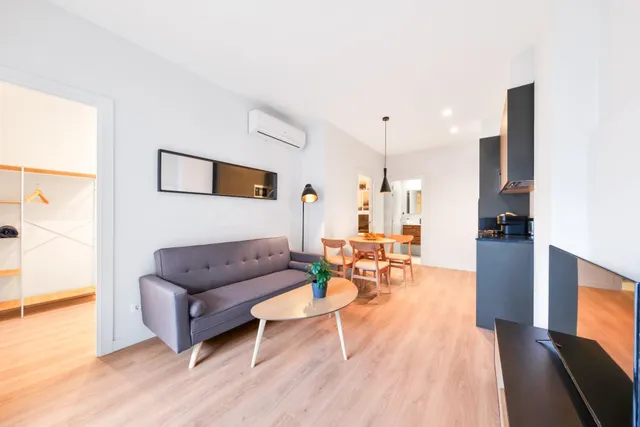 Piso en venta en Plaza Europa 2, en Canfranc Estación. - foto 2