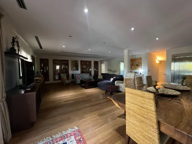 Se vende finca con increíble chalet en La Manga Club — 13