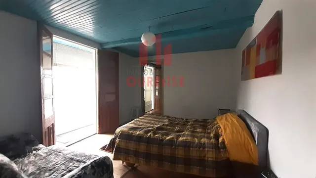 CASA CON GALPÓN, PATIO Y PEQUEÑA PARCELA CERCA DE CELANOVA — 18