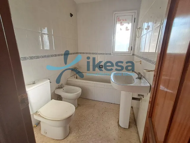 Piso VPO en Residencial las Dalias I. Con garaje y piscina comunitaria. — 17