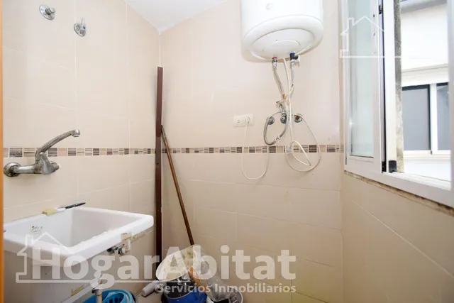 ¡CENTRO DE LLIRIA! ESPACIOSO, SEMINUEVO Y REFORMADO CON TERRAZA Y ASCENSOR — 14