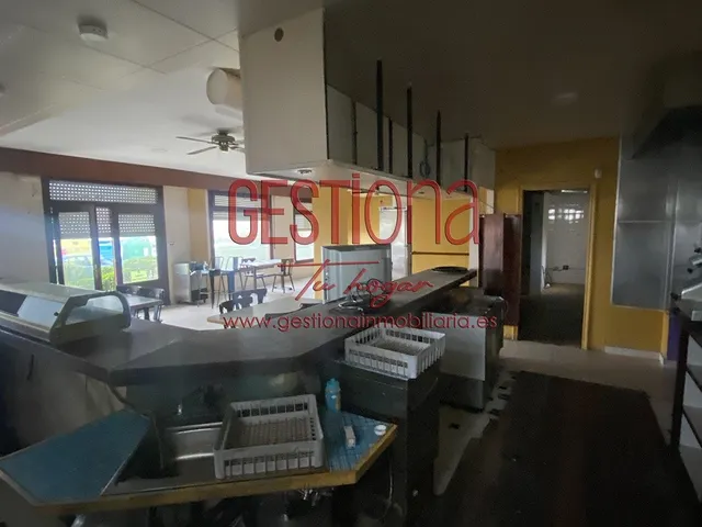 COMERCIO EN PRIMERA LÍNEA DE PLAYA EN NOJA — 10