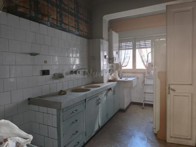 Casa zona La Parada con muchas posibilidades — 4