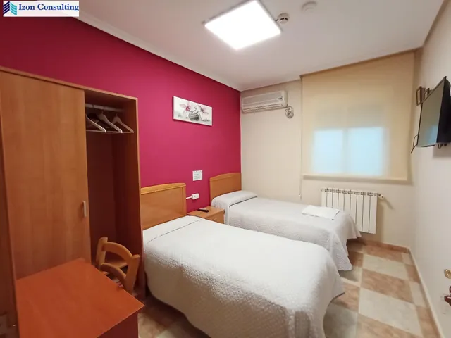 HOSTAL-RESTURANTE EN LA RODA — 19