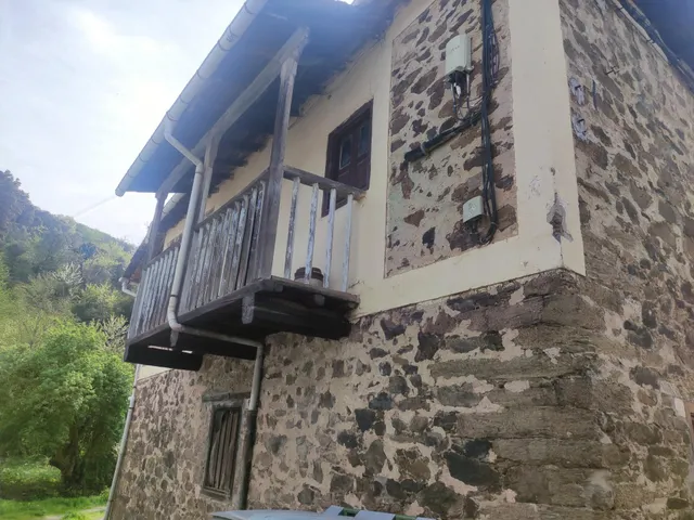 OPORTUNIDAD , CASA DE PIEDRA CON TERRENO A LADO DEL RIO EN SAN ESTEBAN DE VALDUEZA — 7