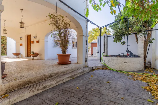 CASA CON AMPLIO JARDÍN EN CANTARRANAS — 12