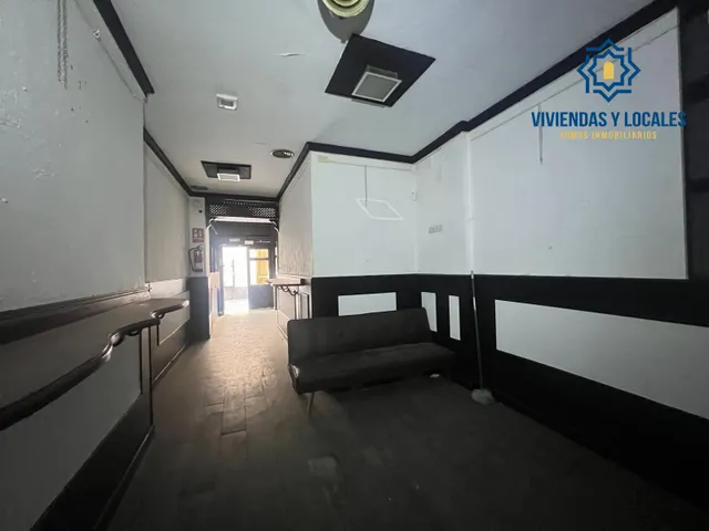 Local disponible con licencia de hostelería junto a Puentezuelas — 9