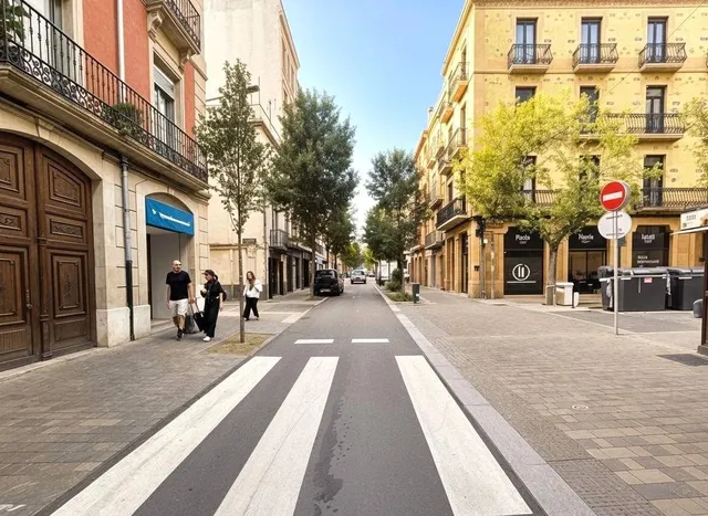 PRECIOSO y PRÁCTICO PISO para entrar a vivir -Zona Carrer Ample/ Pl. LLibertat de Reus- — 22