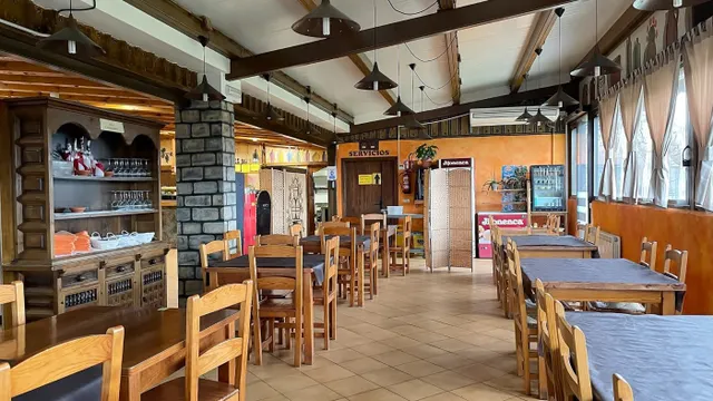 Venta de restaurante y fábrica de embutidos — 12