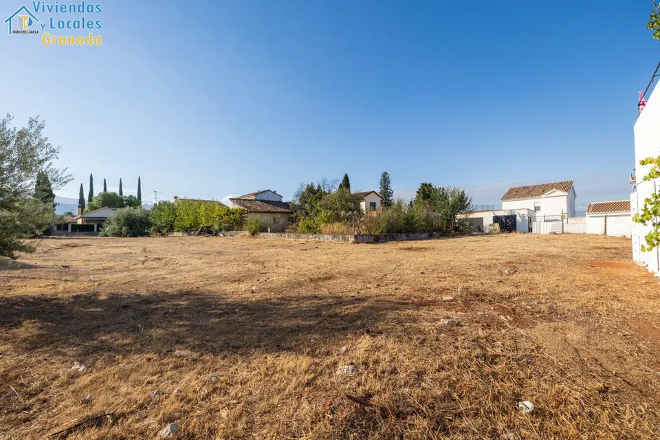 Compra tu parcela para hacer la casa de tus sueños a 5 min de Granada. Huétor Vega