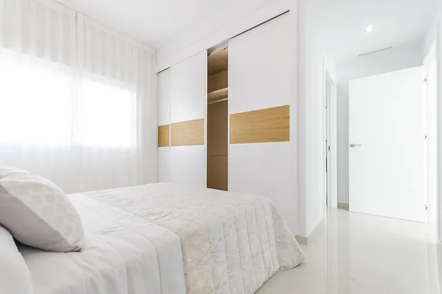 Chalet de 3 dormitorios con piscina privada llave en mano en Playa Honda(La Manga). — 23