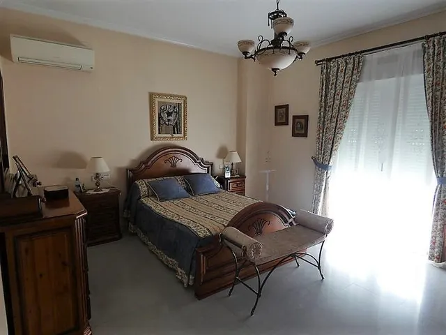 Villa 4 habitaciones 405m² en venta - Centro urbano 2 — 24