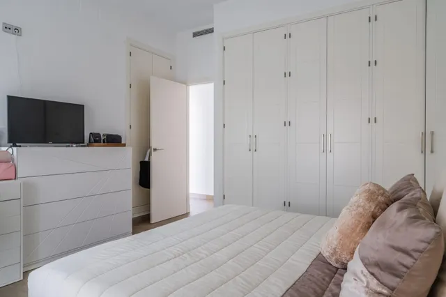 ESPECTACULAR CHALET EN CHICLANA — 32