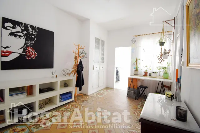 AMPLIA CASA CON TERRAZA Y BALCÓN, CERCA DE LA AV DEL GRAU Y  - foto 3
