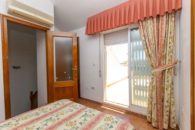 Casa 2 habitaciones 80m² en venta - La Zenia — 33