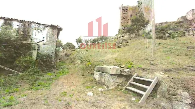 OPORTUNIDAD: CONJUNTO DE EDIFICACIONES PARA REFORMAR AL LADO - foto 3