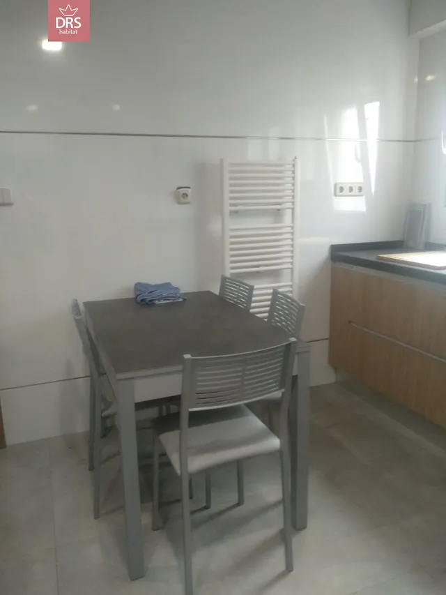 PISO EN PLENO CENTRO, CL MARTINEZ VILLENA AL LADO DEL ALTOZANO — 16