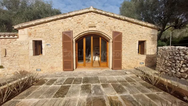 Encantadora casa rústica de dos habitaciones con piscina cer - foto 3