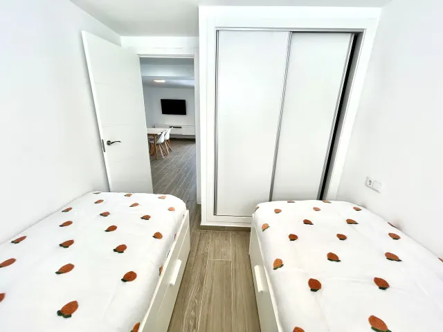 Villa 5 habitaciones 166m² en venta - Villamartin — 36