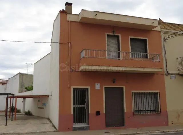 SE VENDE piso OKUPADO en Plaza SANT ANTONI Nº 7 Gavarda (Val