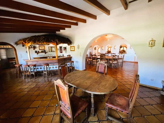 FINCA ECUESTRE DE ESTILO MEDITERRÁNEO. — 12