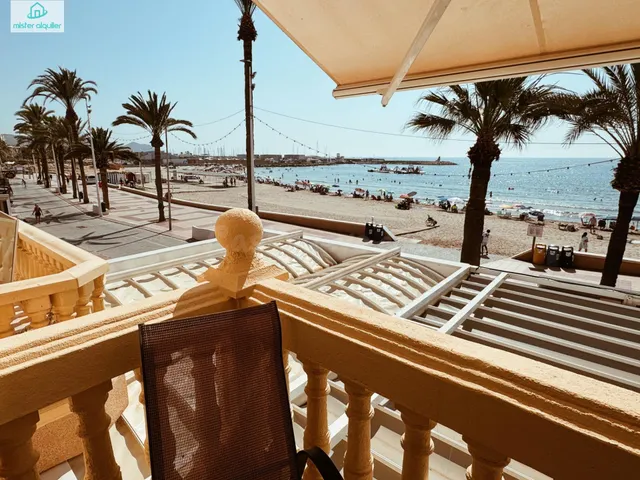 EXCLUSIVO APARTAMENTO EN PRIMERA LÍNEA DEL PASEO MARÍTIMO DE - foto 3