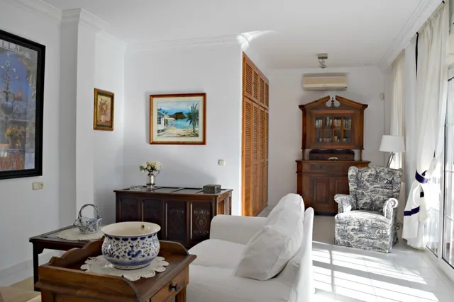 Espectacular villa de 800m2 con preciosas vistas panorámicas al mar en Benalmádena — 21