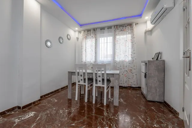 Encantadora Casa Reformada en Ogijares con Vistas y Espacios para Disfrutar — 7