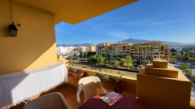 Amplio apartamento de tres dormitorios con vistas panorámicas en Nueva Alcántara. — 10