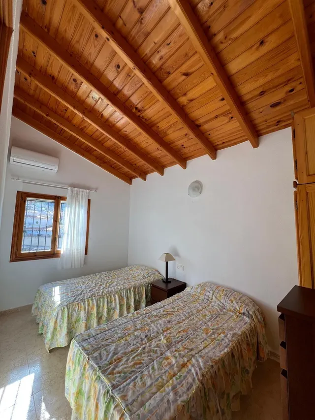Casa adosada con grandes patios y mucha tranquilidad en Calabardina — 20