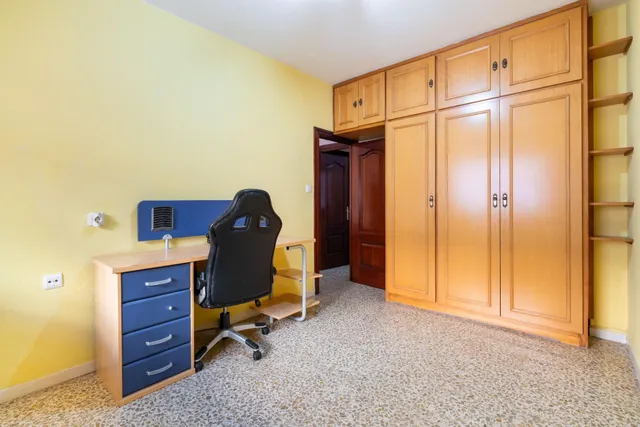 ¡Oportunidad a pasos del Paseo Marítimo de Almería! Piso de 3 habitaciones en El Zapillo — 16