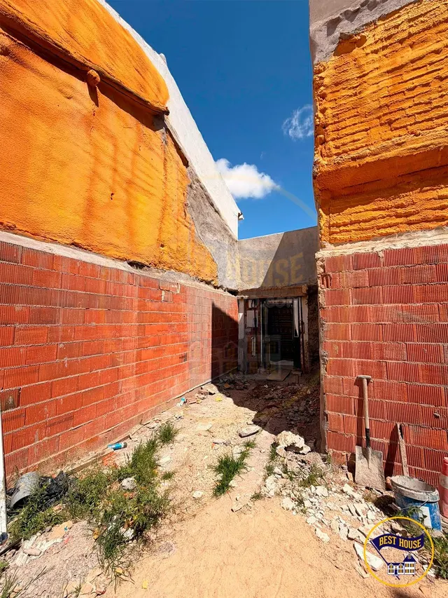 TERRENO URBANO EN VENTA EN LOS HINOJOSOS — 16