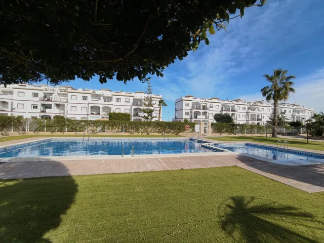 ATICO ENCANTADOR  CON GARAJE Y SOLARIUM PROPIO CON BONITAS VISTAS AL MAR EN ORIHUELA COSTA !!! — 39