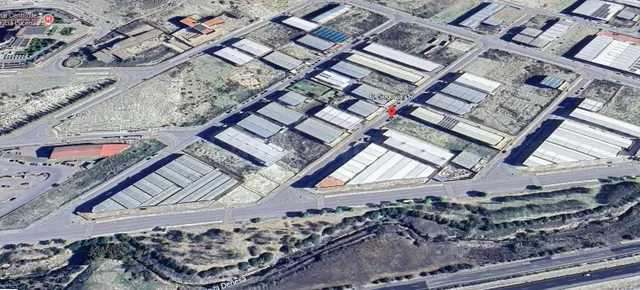 MAGNIFICA PARCELA INDUSTRIAL EN LUCENA
