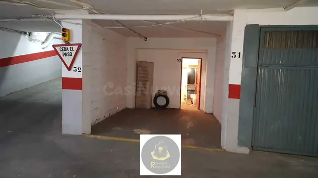 Plaza de garaje en Cardenal Parrado — 2