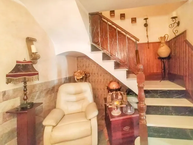 SENSACIONAL CASA DE ENSUEÑO EN AGUILAR — 12