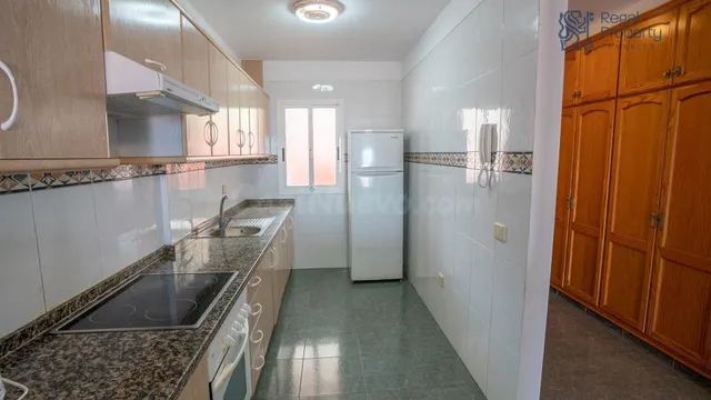VENTA AMPLIO APARTAMENTO CON PLZA DE GARAJE, EN PUERTO DE LA - foto 5