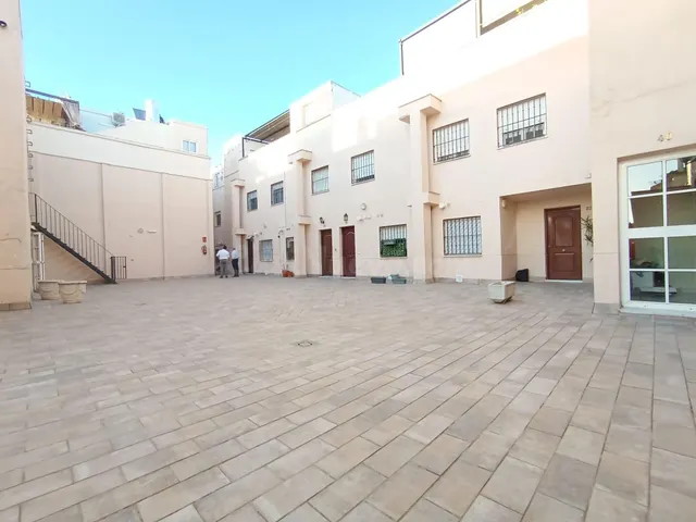 Piso DUPLEX en Avenida España - 3 hab. 2wc. y piscina - foto 4