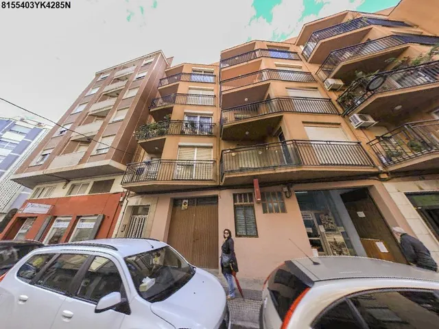Se vende Piso OKUPADO en Calle Calle Napols 10 Villarreal/Vi