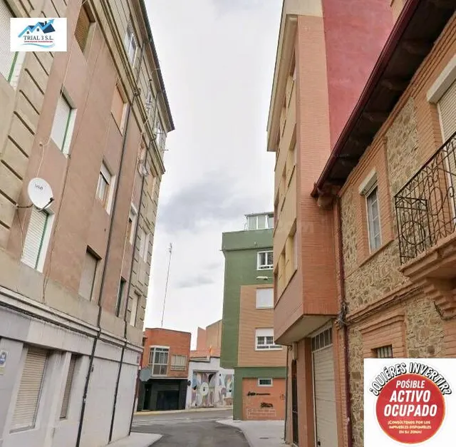 Venta de piso en La Bañeza - Leon