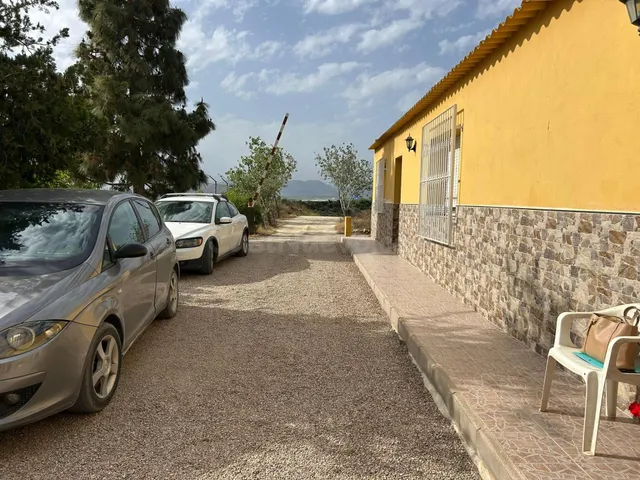 Cortijo de 3 dormitorios en la Fuente de Pulpí - foto 4