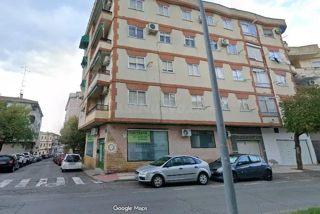 SE VENDE inmueble ALQUILADO en Navalmoral de la Mata - foto 4