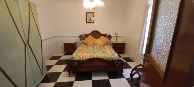 SE VENDE  CASA DE DOS ALTURAS + CASA-CUEVA REFORMADA. (EN ALBACETE) — 13
