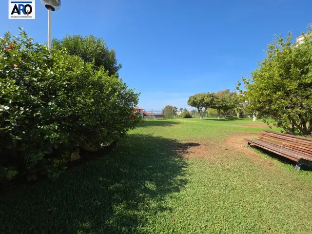 Oportunidad en Benalmádena Costa: 1 dormitorio cerca del mar — 25